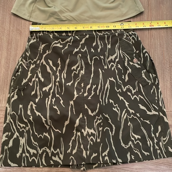 Athleta Vienna cargo skort. Size 4. Excellent condition - Picture 7 of 14